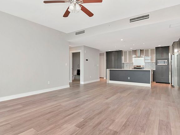 5th image of 1208 E Kennedy Blvd Unit 1011