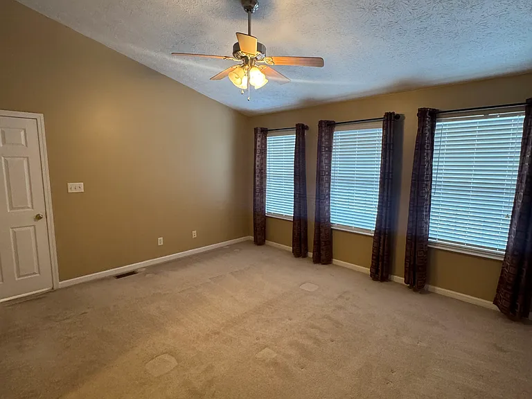 1078 Shawnee Ridge Dr — Photo 8