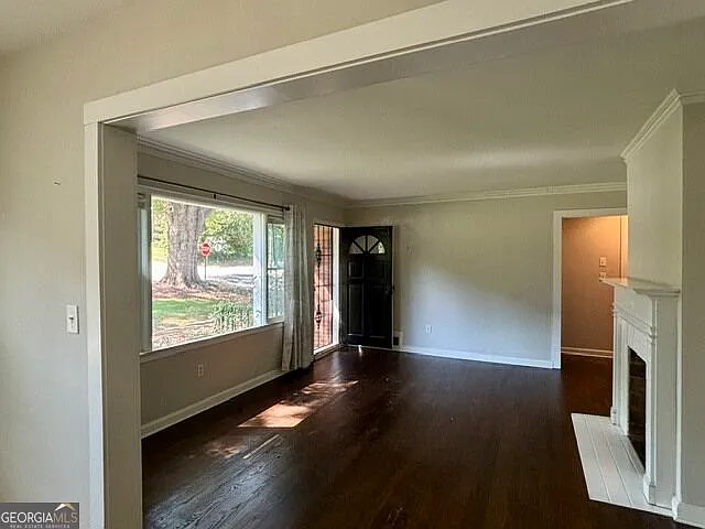 3 bed, 2.0 bath, 1600 sqft, $1,850 — Photo 4