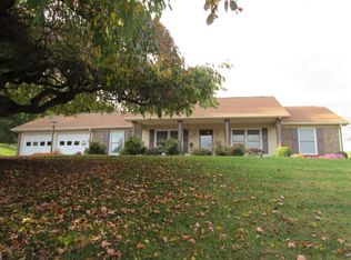 103 Fairway Dr, Galax, VA 24333