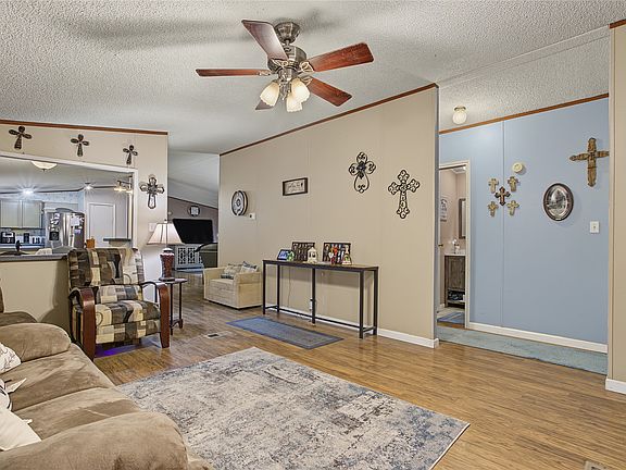 4th image of 6005 Vinery Ln