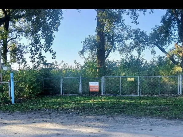 6352 Sportsman Rd, Henrietta, MO 64036