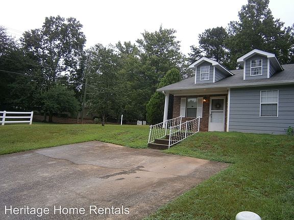 3rd image of 6701 Lakewood Dr