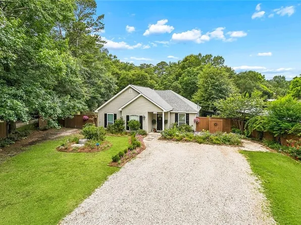 61293 Shady Pine Rd, Lacombe, LA 70445