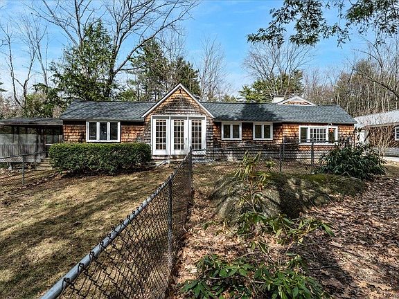 4th image of 341 Flanders Road