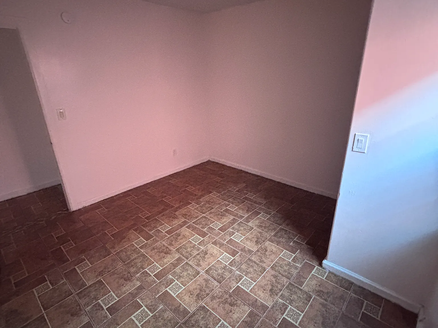 1 bed, 800 sqft, $1,800 — Photo 4