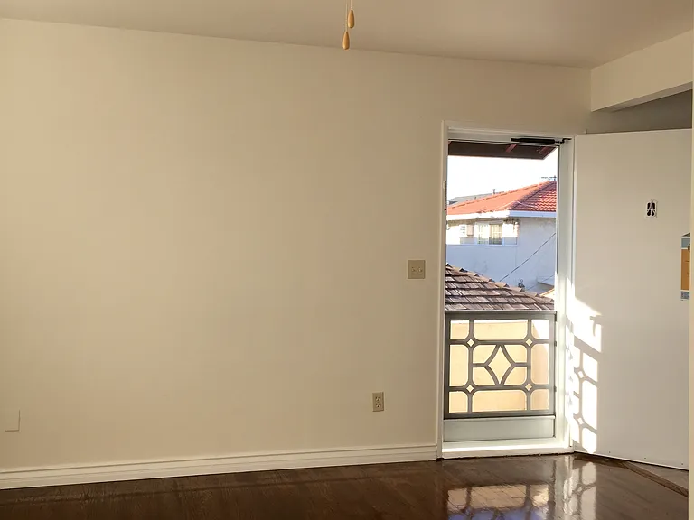 8535 Stewart And Gray Rd — Photo 2
