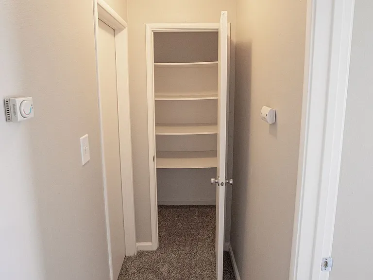 Ventura Gardens Apartments — Photo 29
