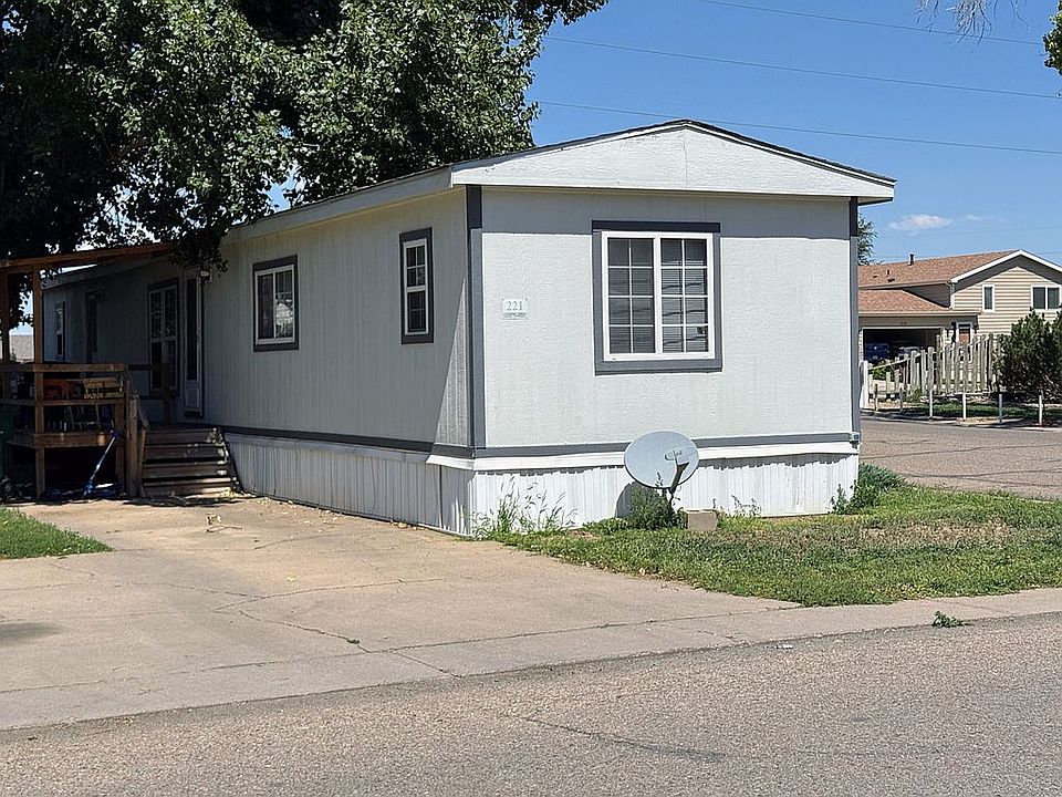 1st image of 2036 1st Ave Lot 221