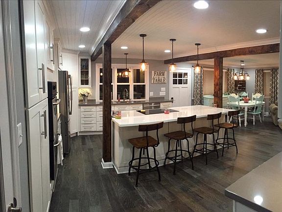 Very large entertaining area