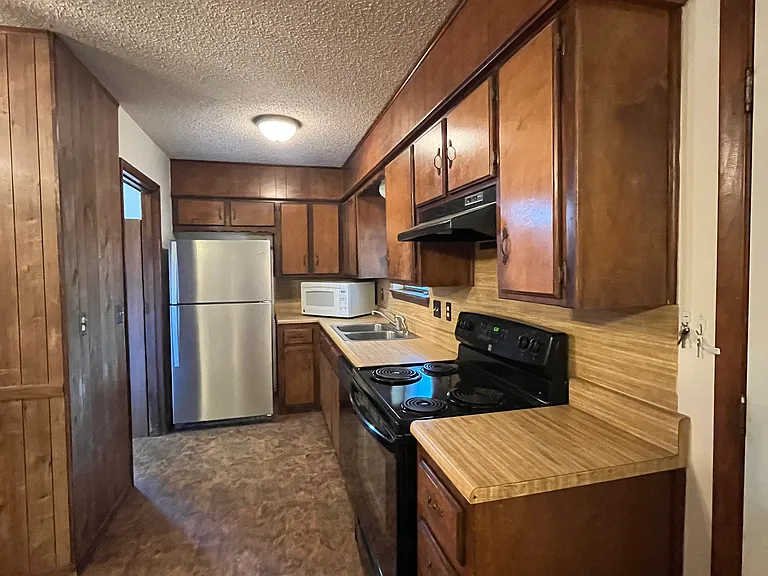 Shelley Dr — Photo 9