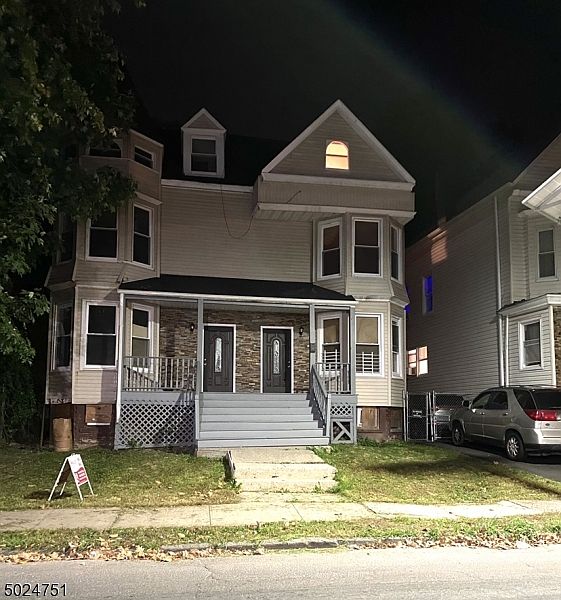 1st image of 27-29 William St
