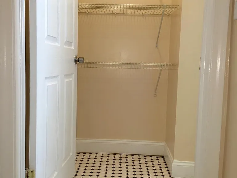 121 Gertrude St #1 — Photo 16