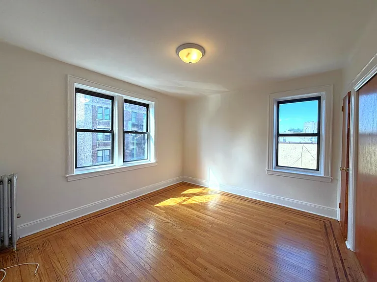 2106 Linden St #3F — Photo 5