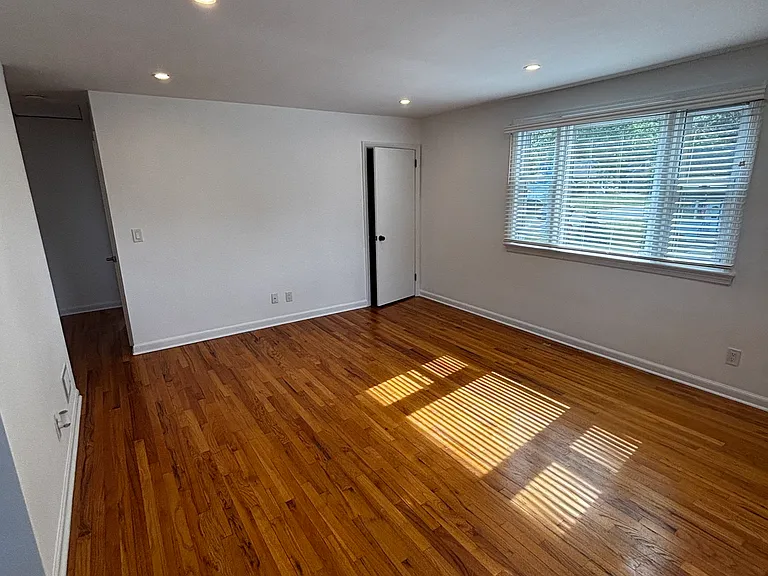 47 Dance Blvd — Photo 7