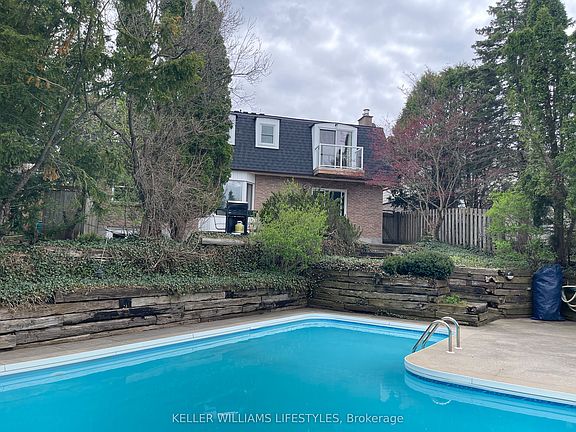 3rd image of 62 Fourwinds Rd