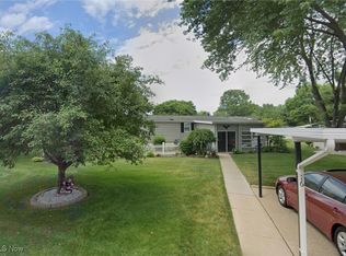 16 B St SW, Navarre, OH 44662