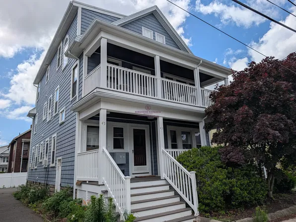 45 Emerald St, Medford, MA 02155