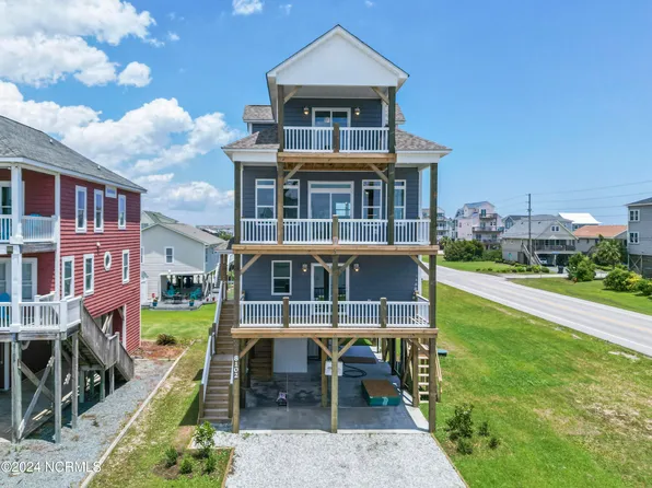 8102 6th Avenue, North Topsail Beach, NC 28460