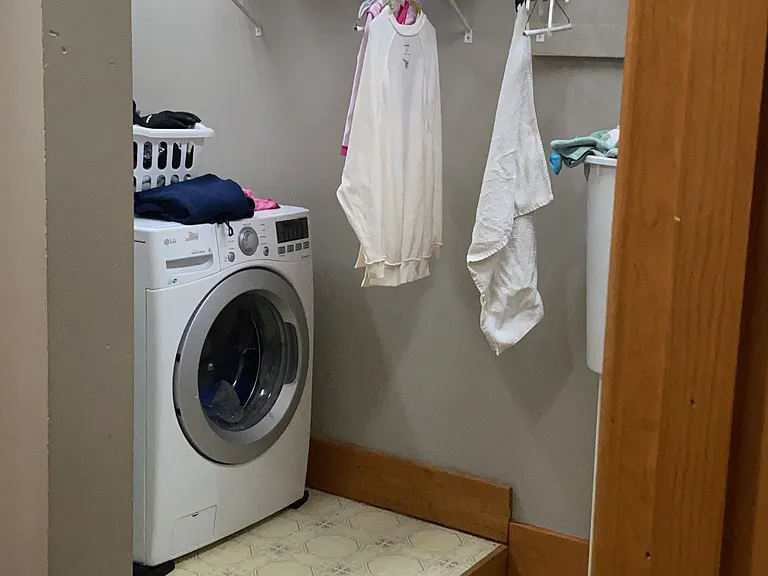 UPSTAIRS LAUNDRY! (just outside master bedroom)