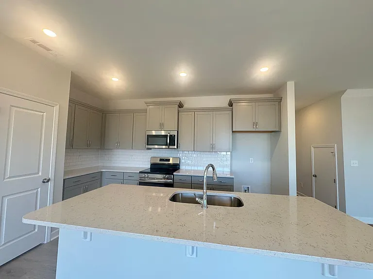 23 Nettle Ln — Photo 3