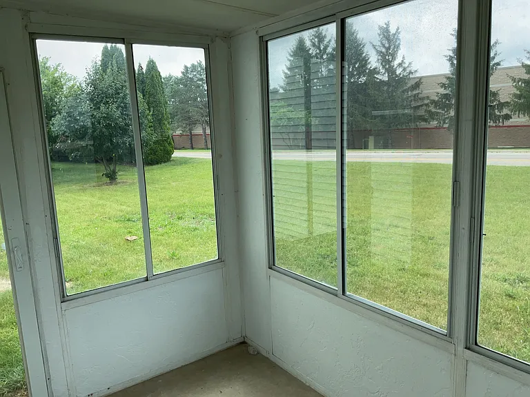 6549 Samantha Ln — Photo 27