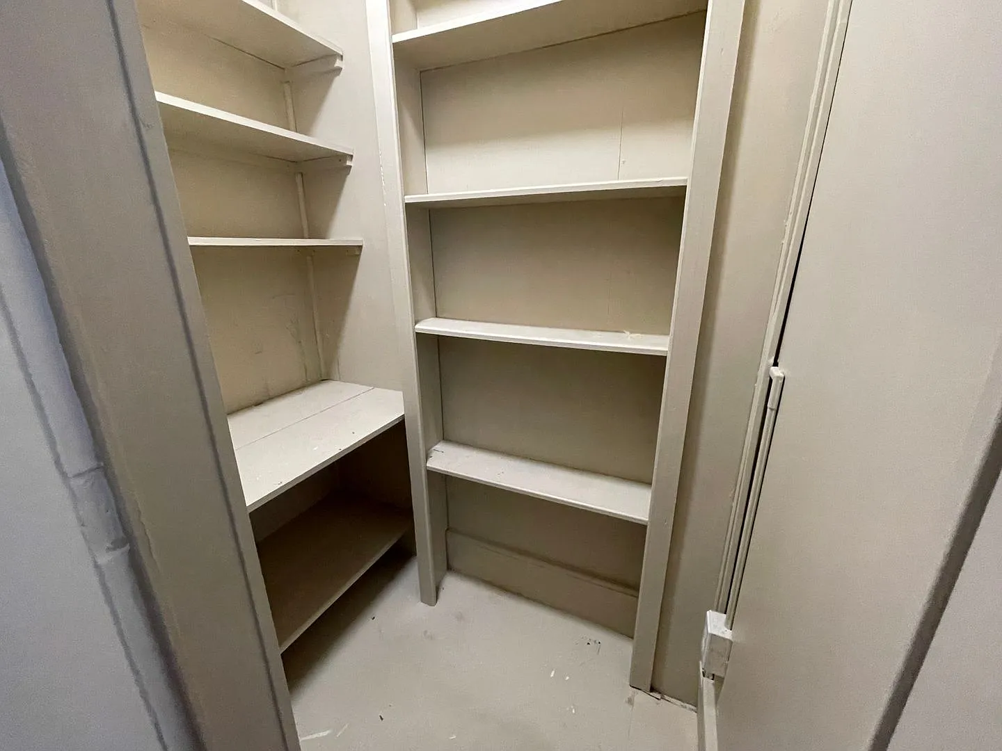 17 & 27 Adams Street Apartments — Photo 3