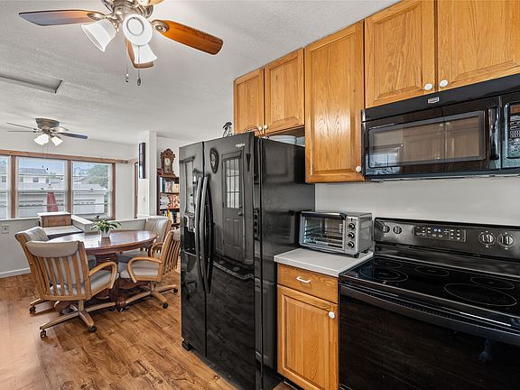 5th image of 2400 Stanton Ave