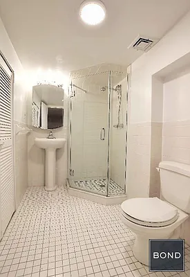 Rented by Bond New York | media 7