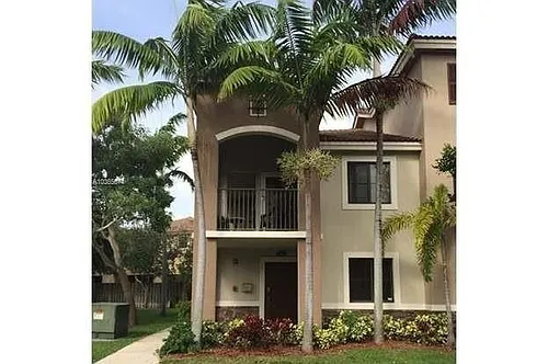 22901 SW 88th Pl Photo 1