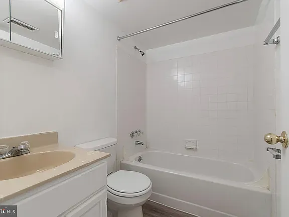 428 Harmon Rd #A — Photo 10