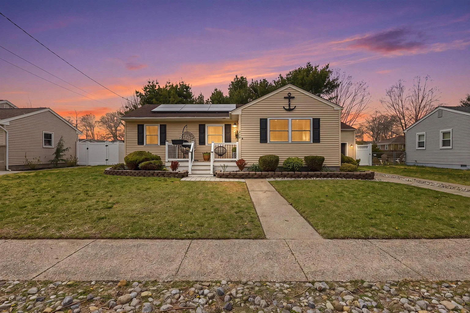 210 Ridgewood Dr photo 1