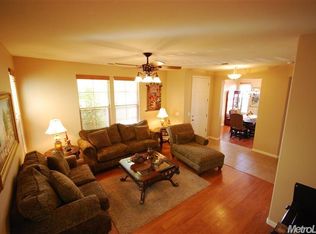 304 Carriage Ln, Oakdale, CA