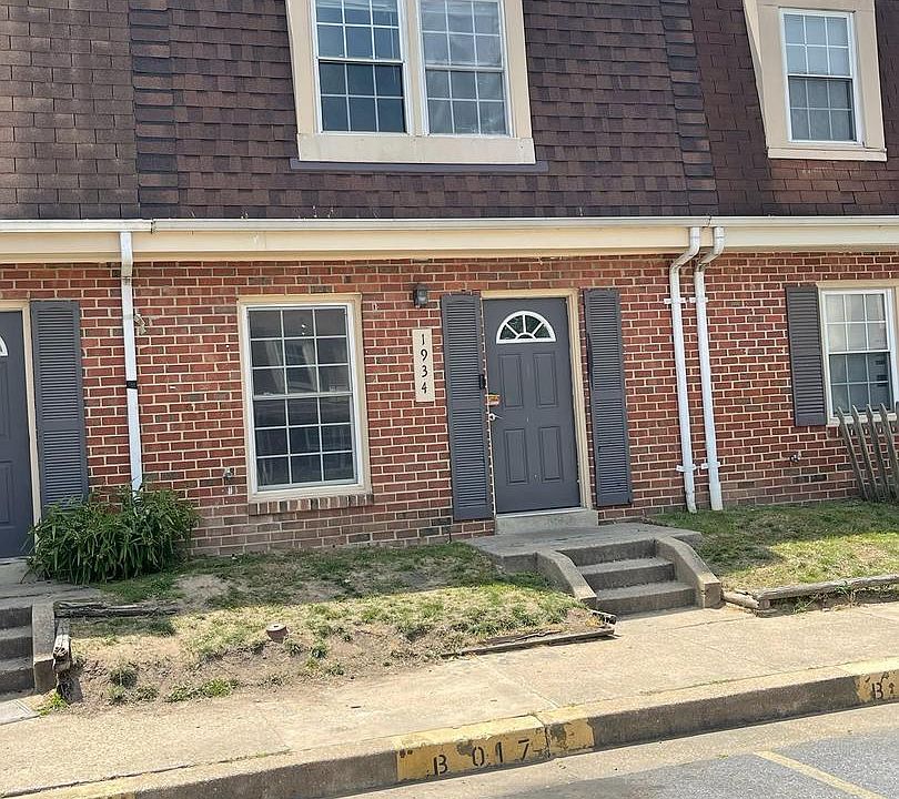 1st image of 1934 Arwell Ct