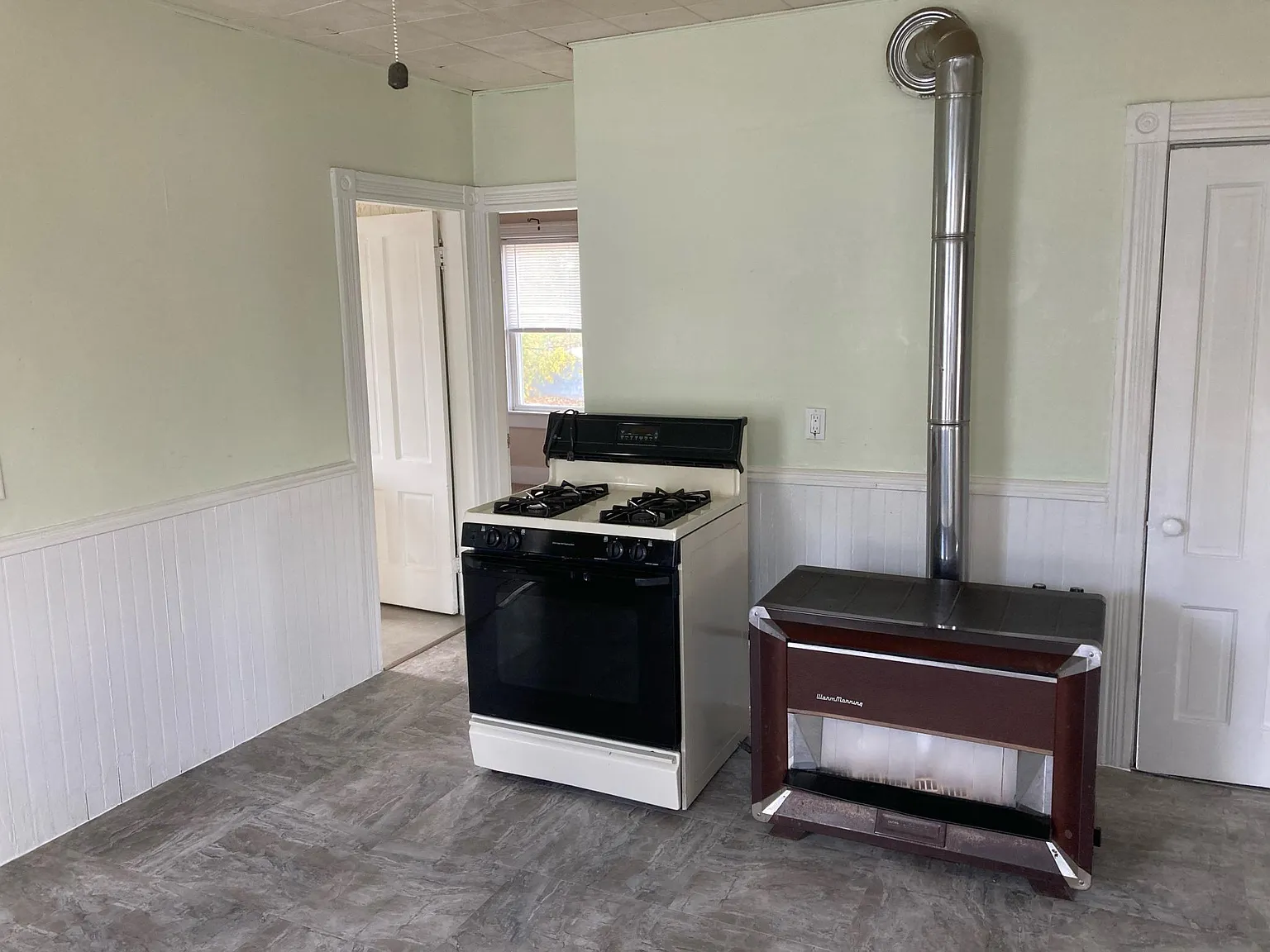 2 bed, 1000 sqft, $1,550 — Photo 3