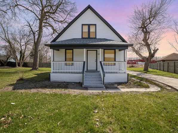 2938 Jackson St, Saginaw, MI 48604