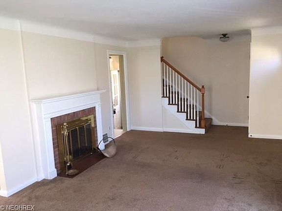 3rd image of 20401 Parkview Ave