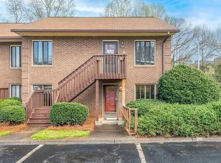 216 Ridge Forest Ct, Winston Salem, NC 27104