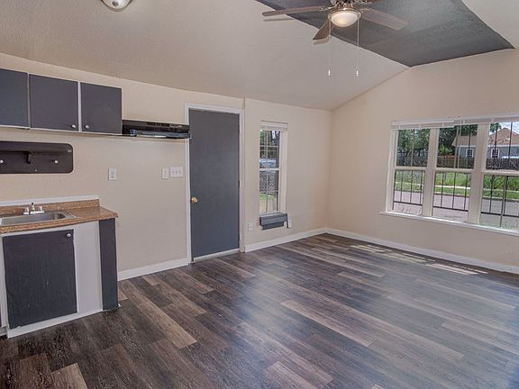 2nd image of 231 Cactus St