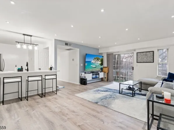 755 Summer Ave #2D, Newark City, NJ 07104