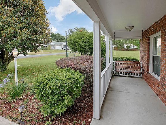 2nd image of 204 Shannon Ln