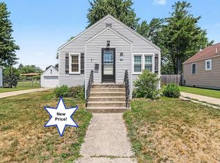 719 Diana St, Ludington, MI 49431
