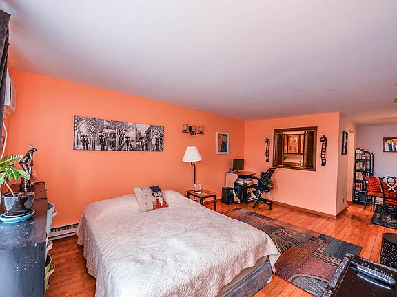 3rd image of 2333 N Neva Ave APT 206C