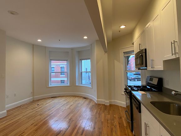 5th image of 18 Brainerd Rd #27