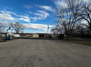 1811 Mitchell St, Pekin, IL