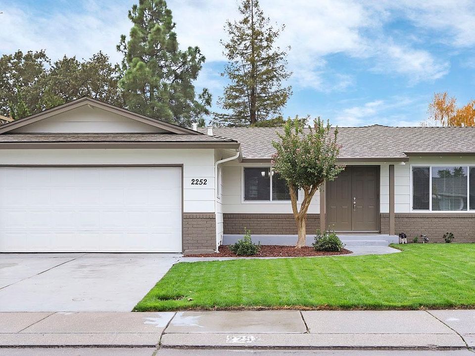 1st image of 2252 Chapel Hill Cir