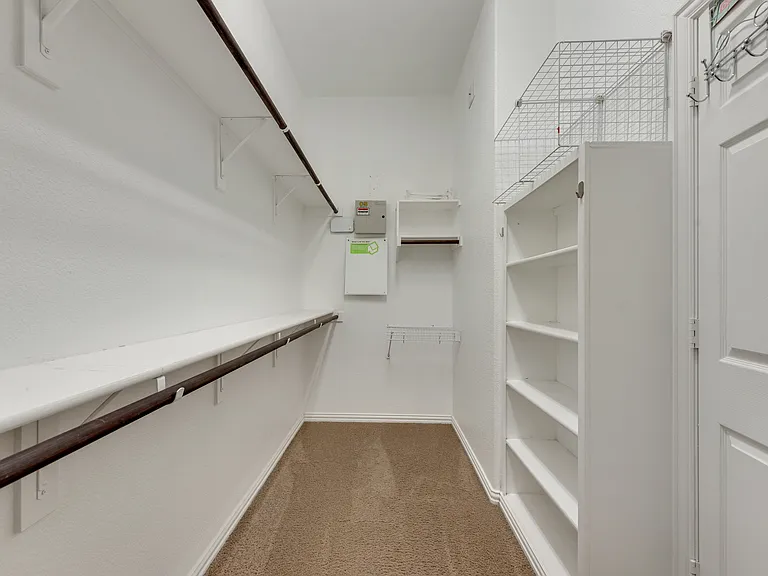 305 Blythe Bridge Dr — Photo 24