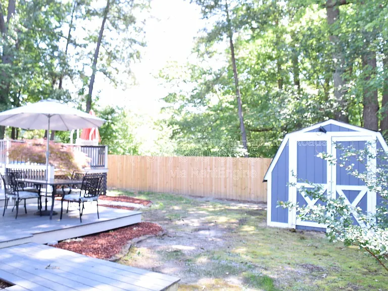 826 Maywood Cir — Photo 24