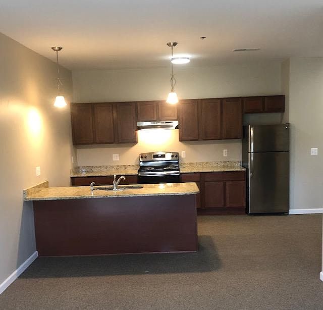 1st image of 401 Church St APT 124