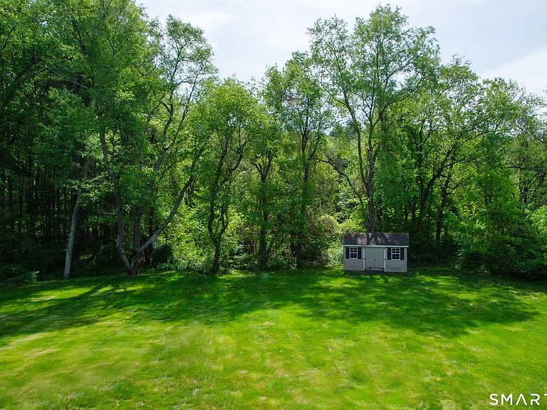 24 Old Mill Dr — Photo 37